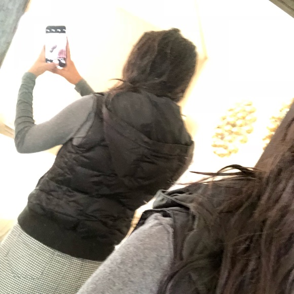 North Face Puffy Vest - Picture 8 of 8